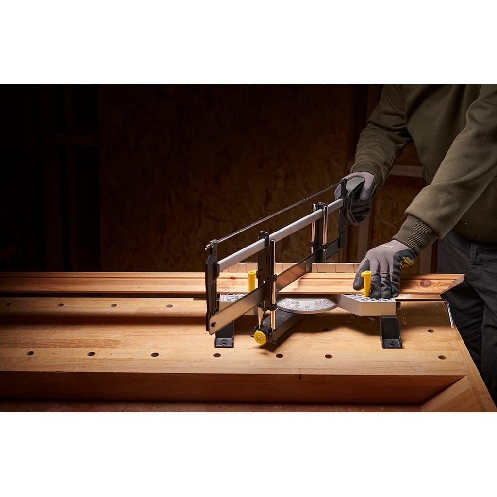 Stanley Verstekzaagmachine Metaal 560 mm– Precisie Zaag voor Hout, Kunststof en Aluminium thumbnail 3