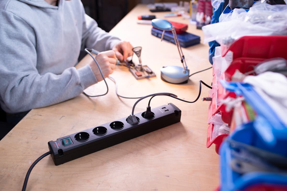 Brennenstuhl Bremounta Stekkerdoos 5-voudig met USB-laadfunctie thumbnail 3