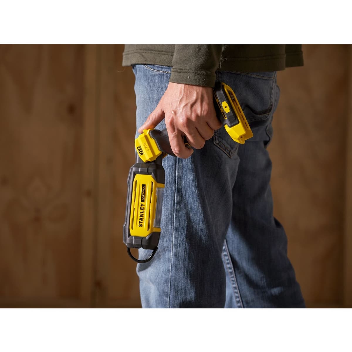 Stanley SFMCL050B Pivoterend/Werkplaats lamp V20 - Fatmax - Zonder accu&lader thumbnail 4