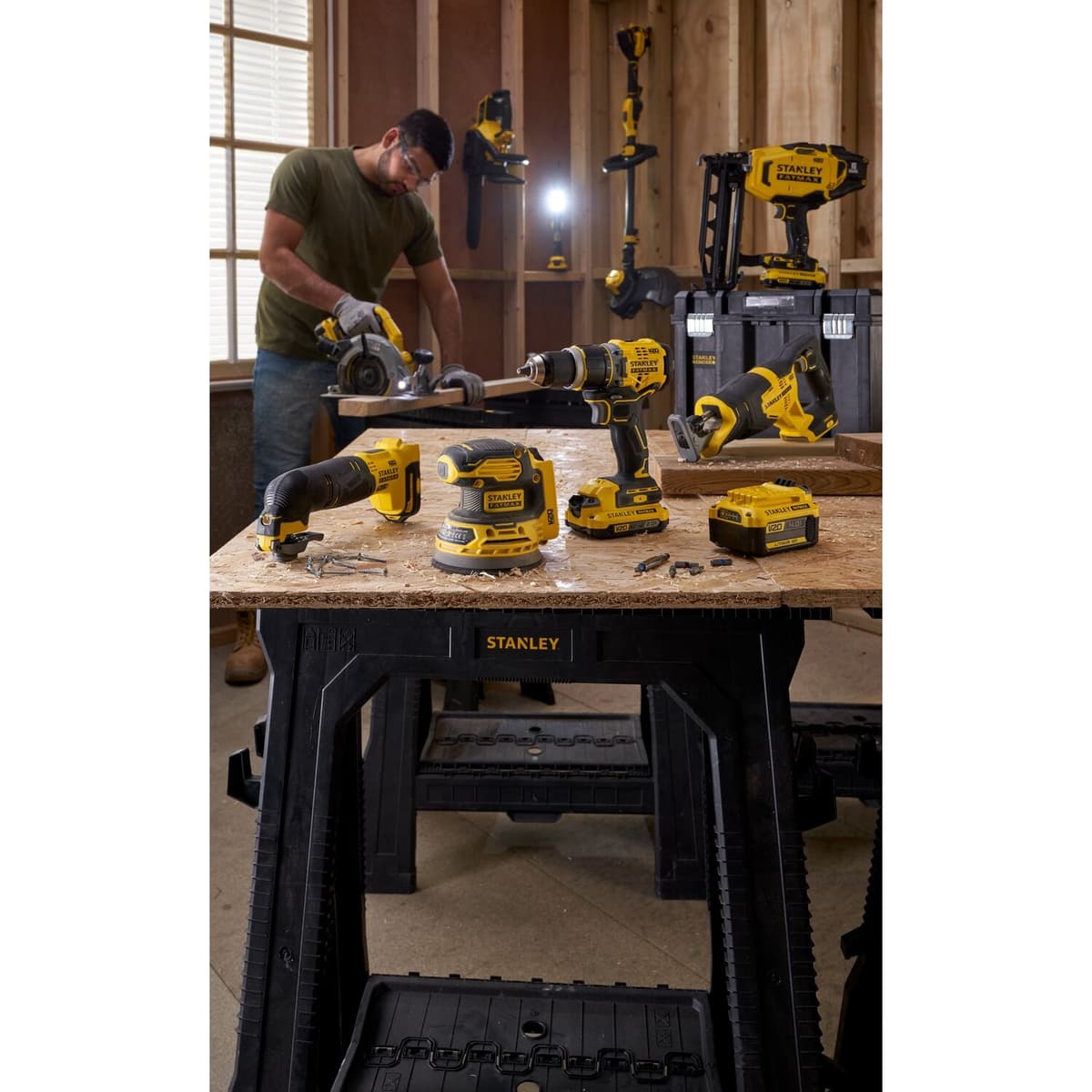 Stanley SFMCL050B Pivoterend/Werkplaats lamp V20 - Fatmax - Zonder accu&lader thumbnail 11