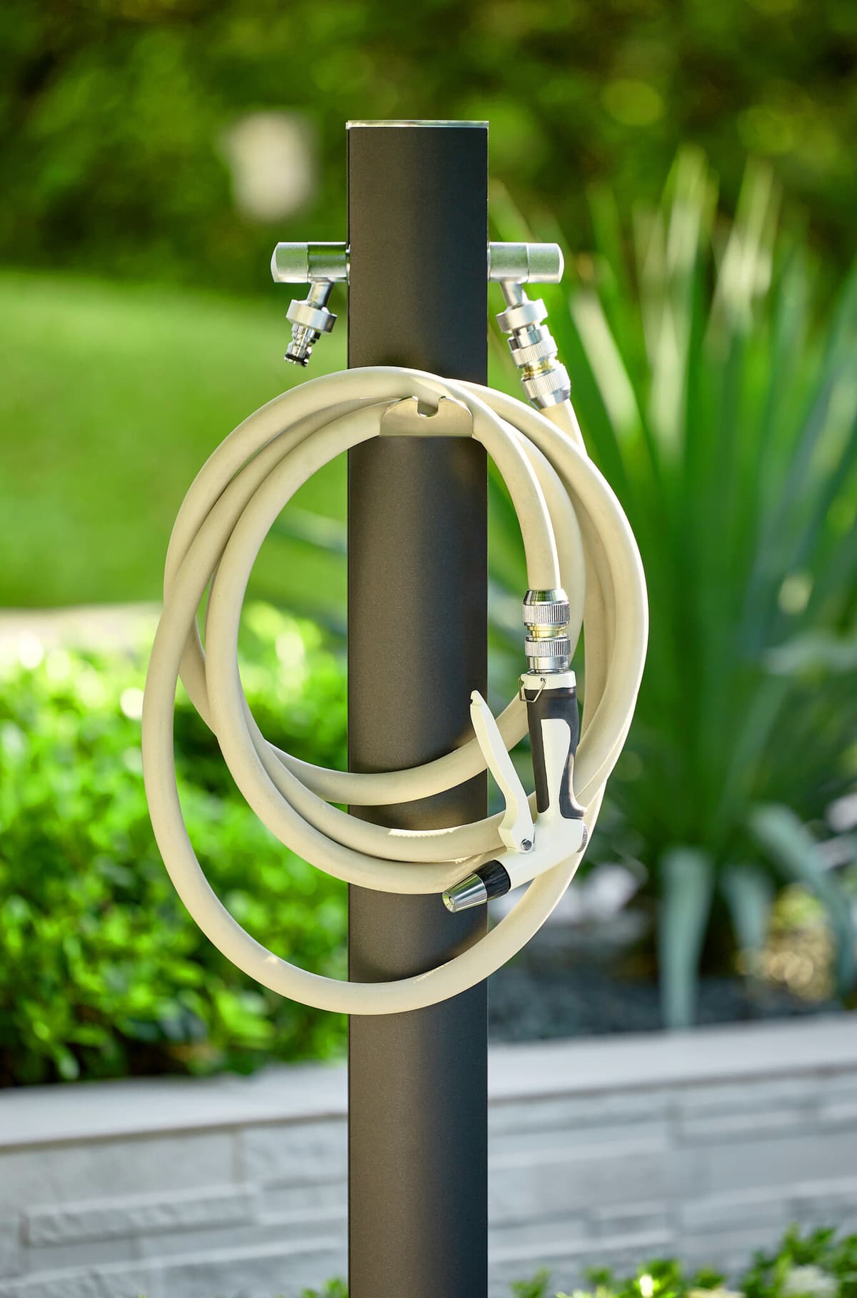 Aquapoint TOTEM Oval Metal Black 120CM - L 9CM thumbnail 9