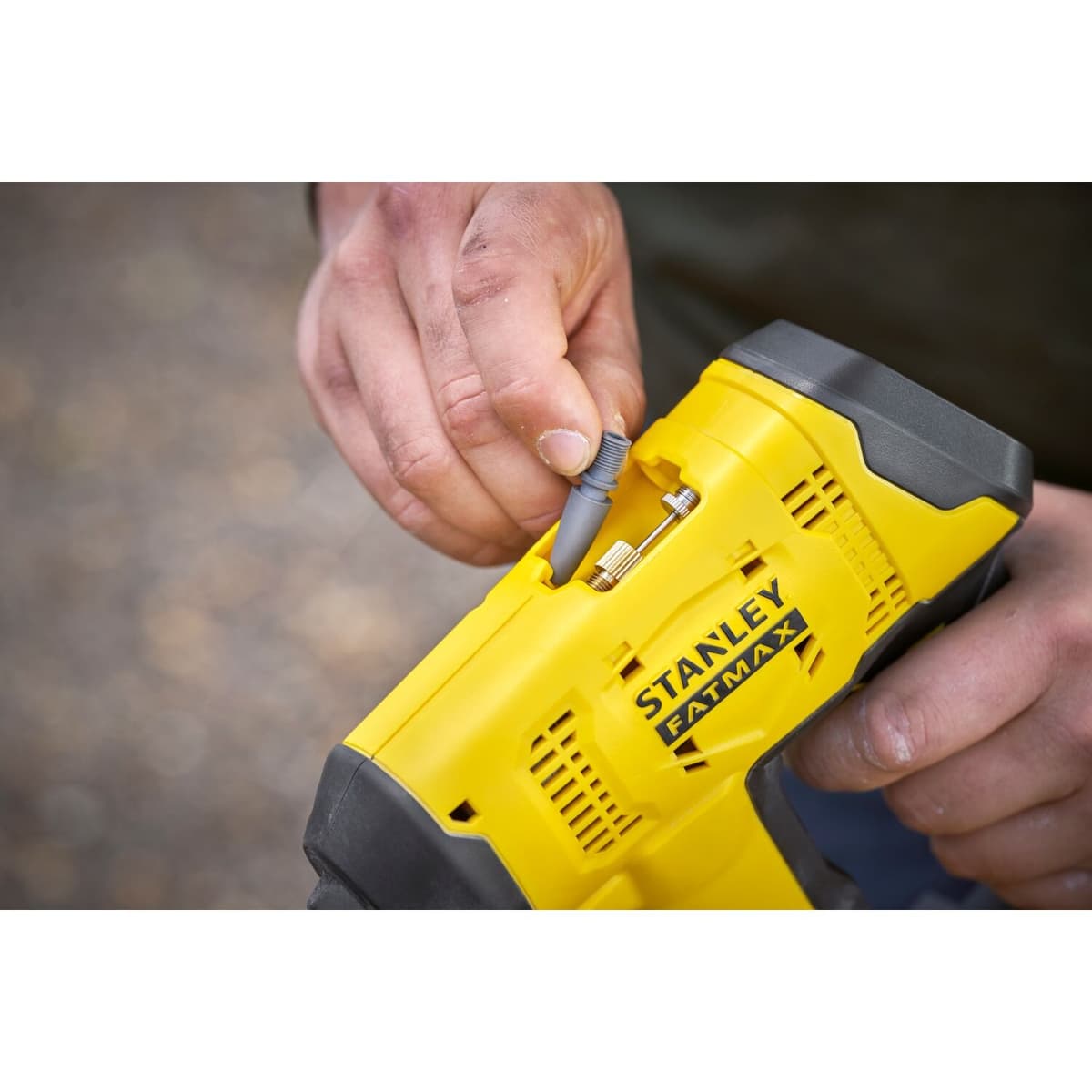 Stanley SFMCE521B Accu Hogedrukpomp thumbnail 6