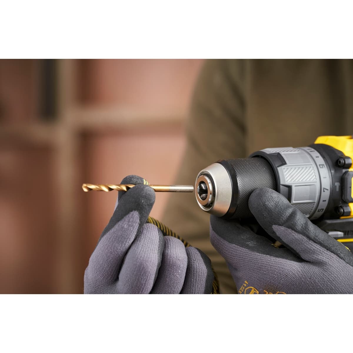 Stanley SFMCD726B Brushless V20 Li-Ion 18V Klopboormachine– Zonder Accu/Lader thumbnail 6