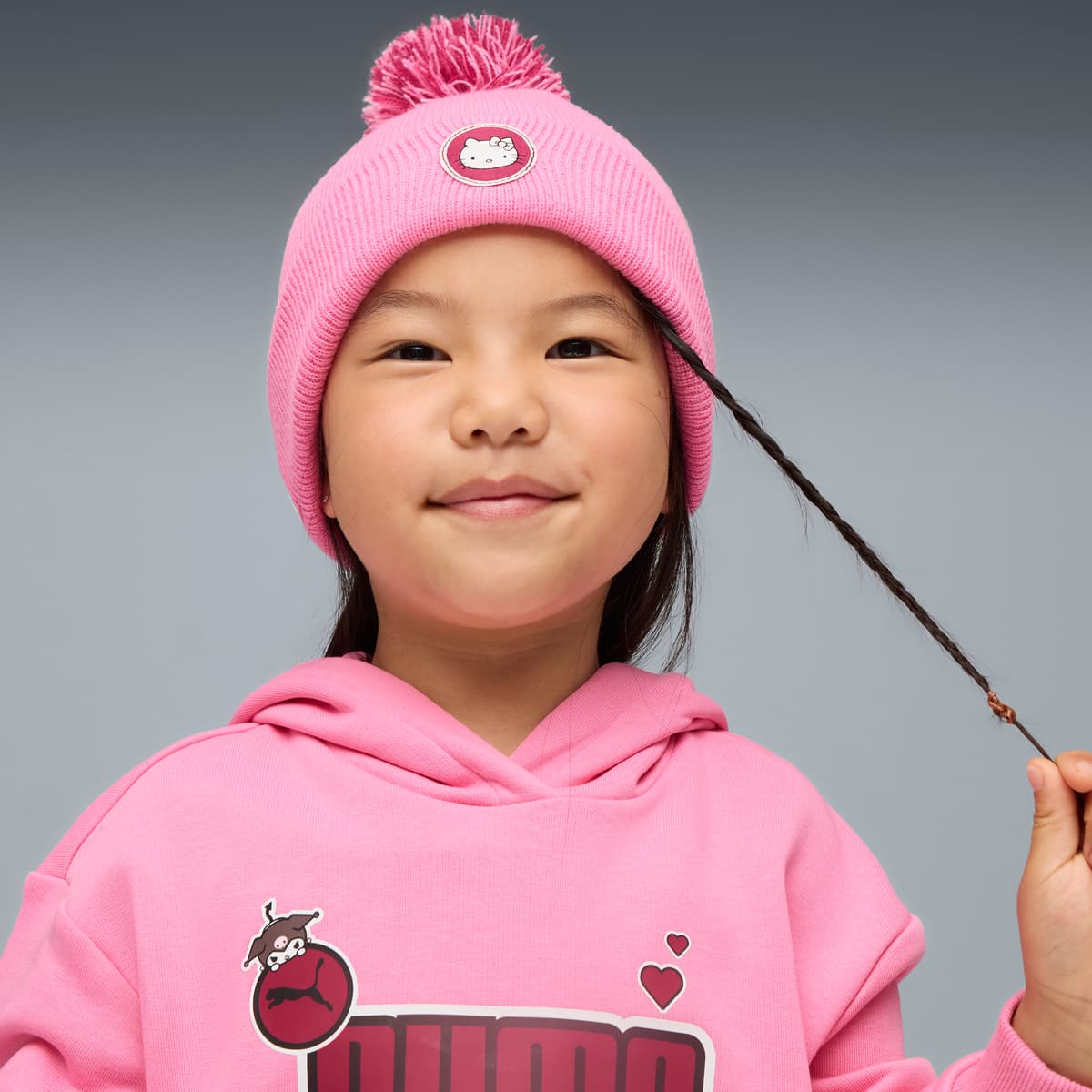PUMA x HELLO KITTY AND FRIENDS Pom Pom beanie, Roze thumbnail 5