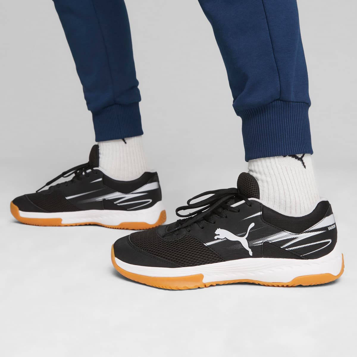 PUMA Varion II handbalschoenen, Zwart/Grijs/Geel, Maat 38,5 thumbnail 8