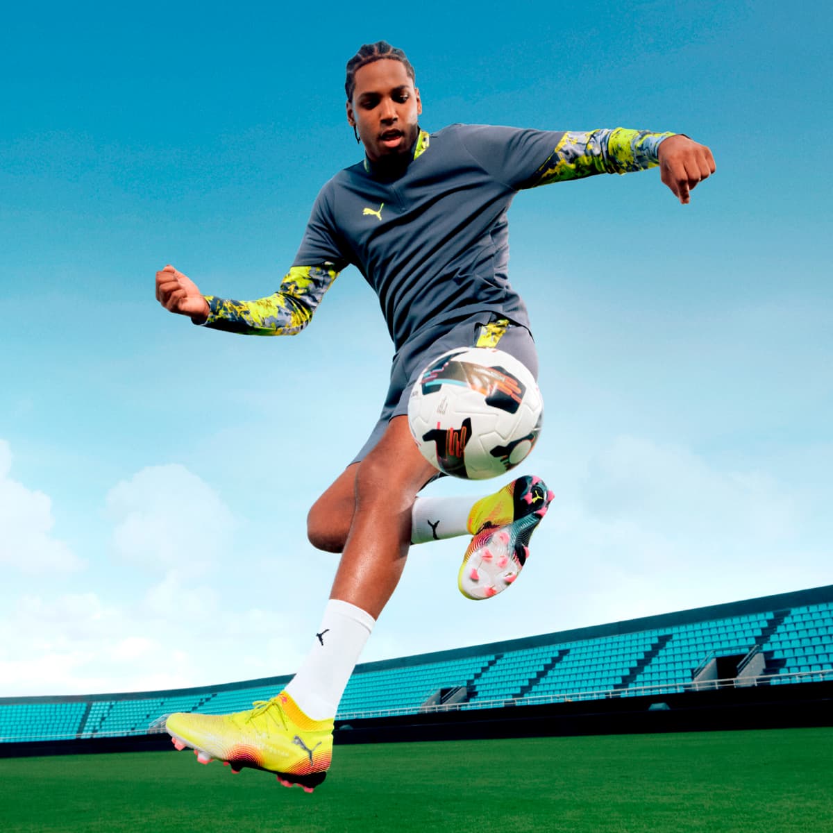 PUMA FUTURE 8 ULTIMATE AG voetbalschoenen, Zwart/Geel, Maat 44,5 thumbnail 2