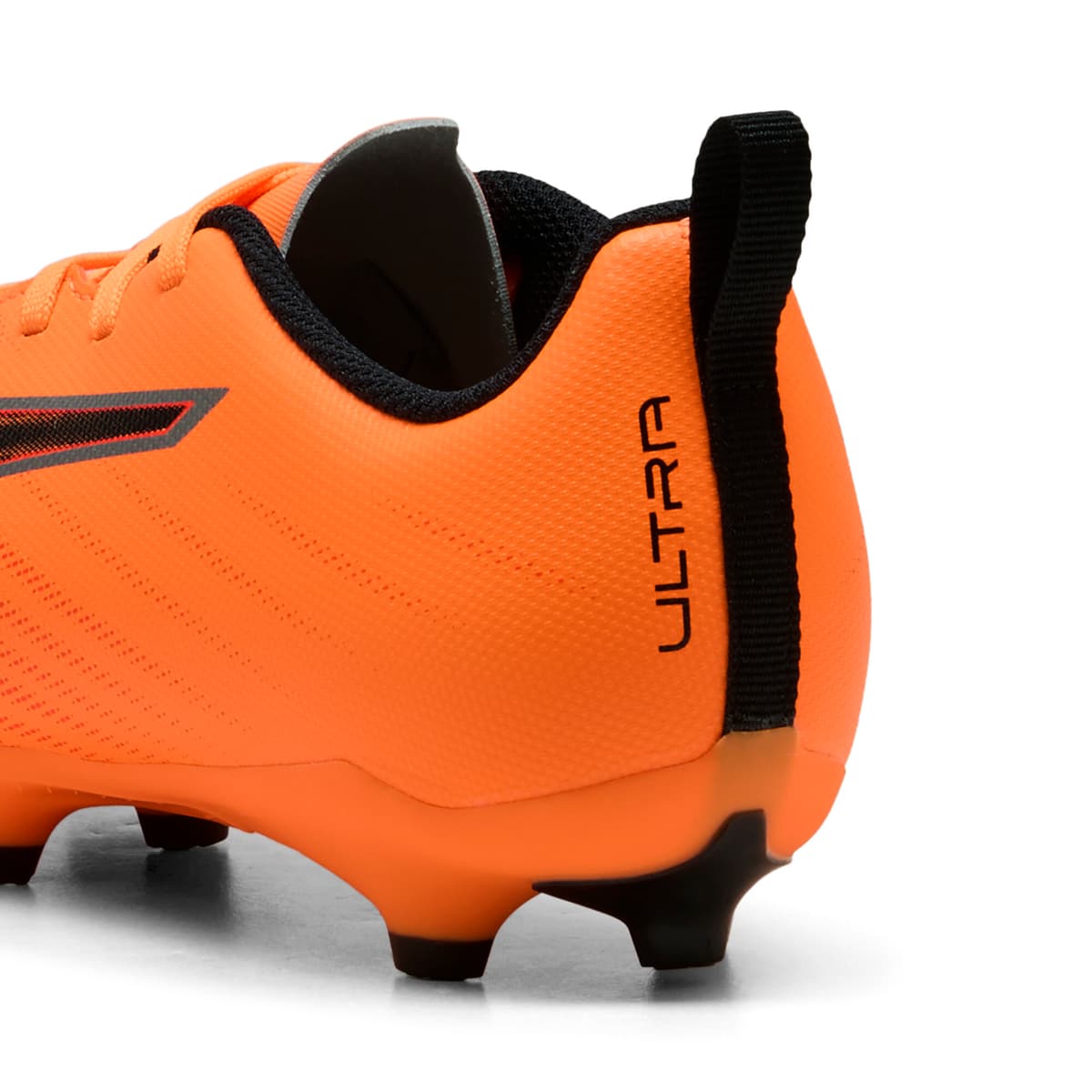PUMA ULTRA 6 PLAY FG/AG voetbalschoenen, Zwart/Rood, Maat 37,5 thumbnail 5