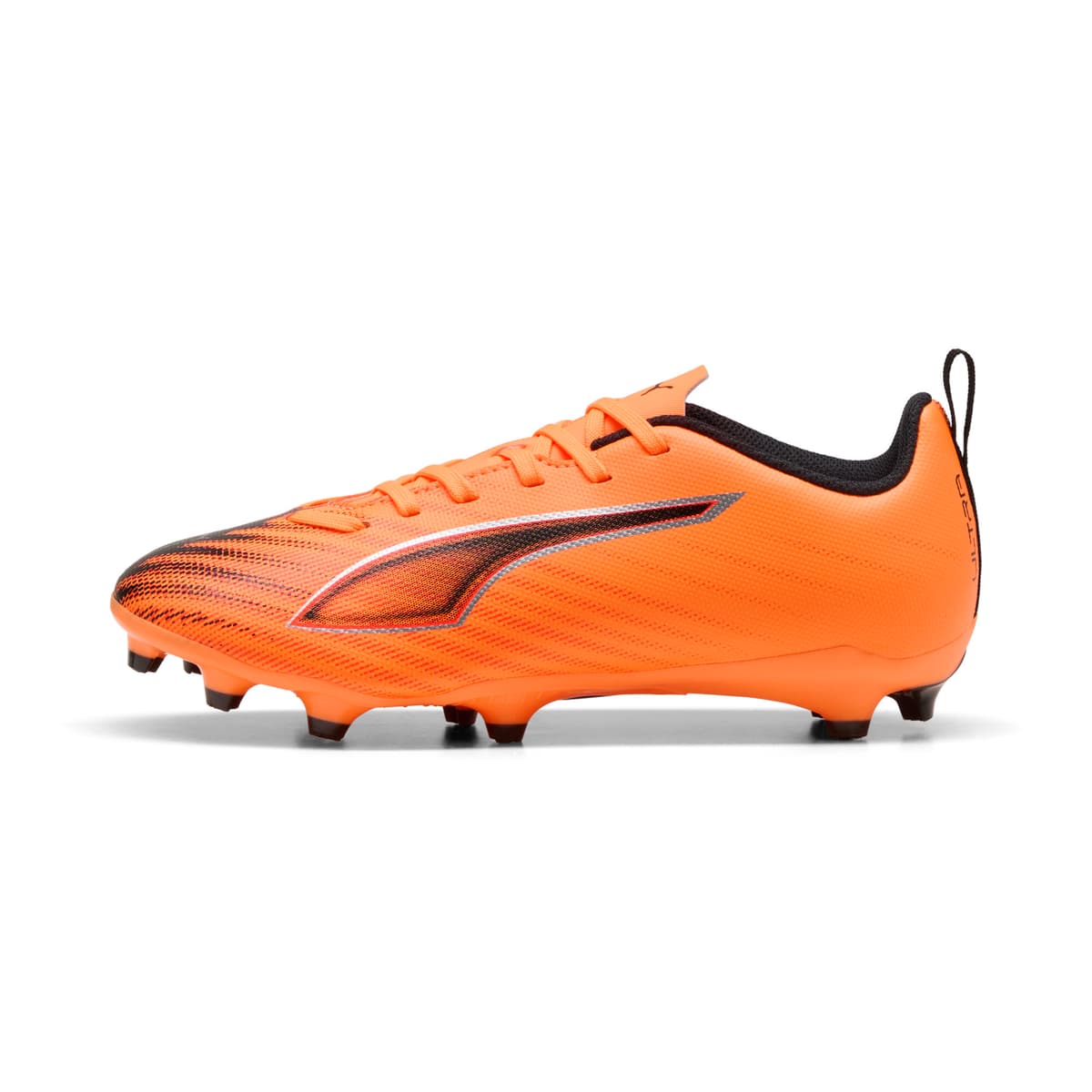PUMA ULTRA 6 PLAY FG/AG voetbalschoenen, Zwart/Rood, Maat 37,5