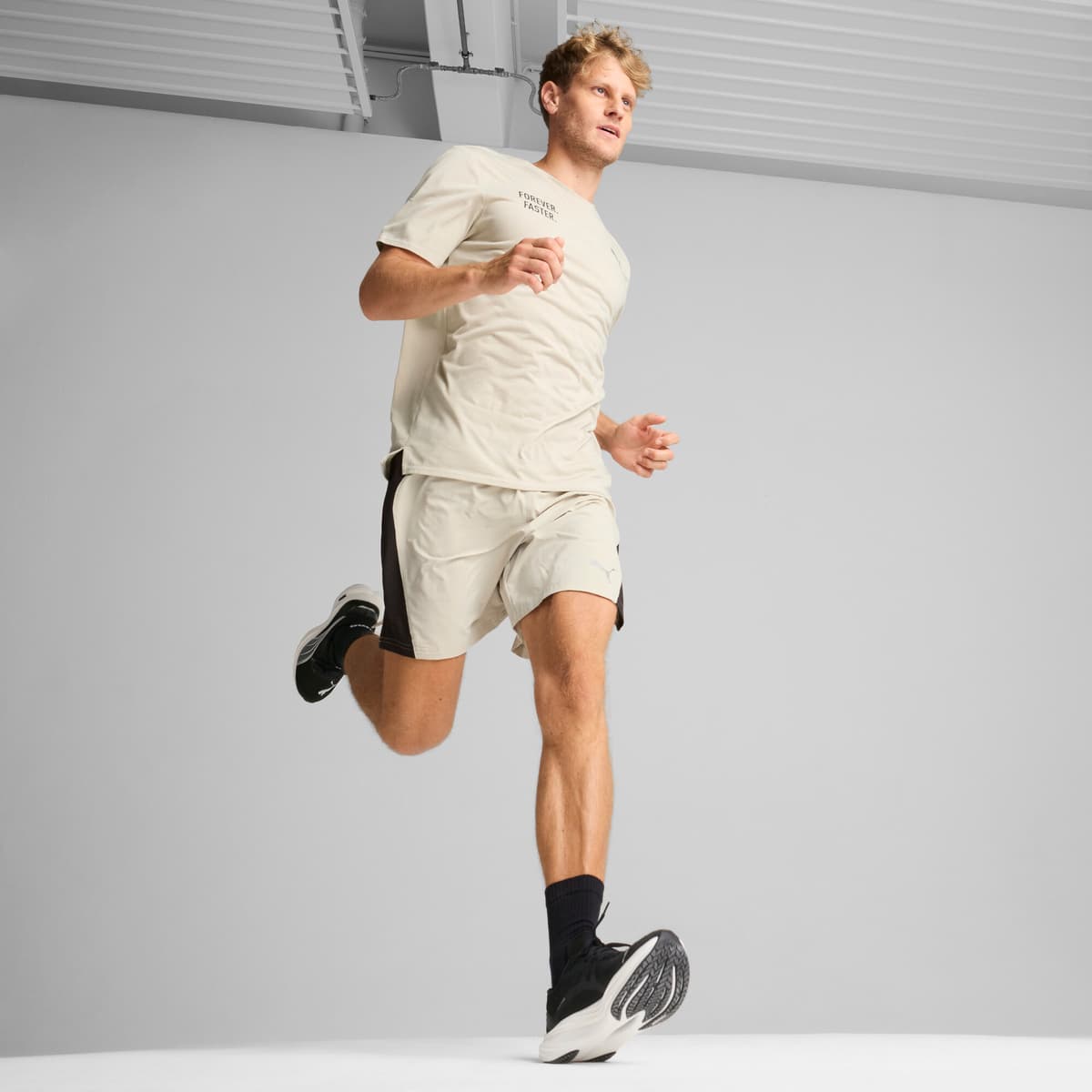 PUMA Deviate NITROâ¢ 3 hardloopschoenen voor Heren, Zwart/Wit, Maat 40 thumbnail 7