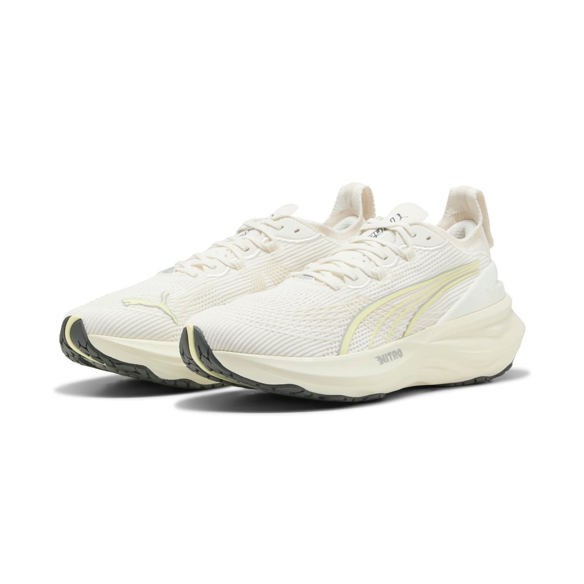 PUMA ForeverRun NITROâ¢ 2 hardloopschoenen voor Heren, Wit/Goud, Maat 44