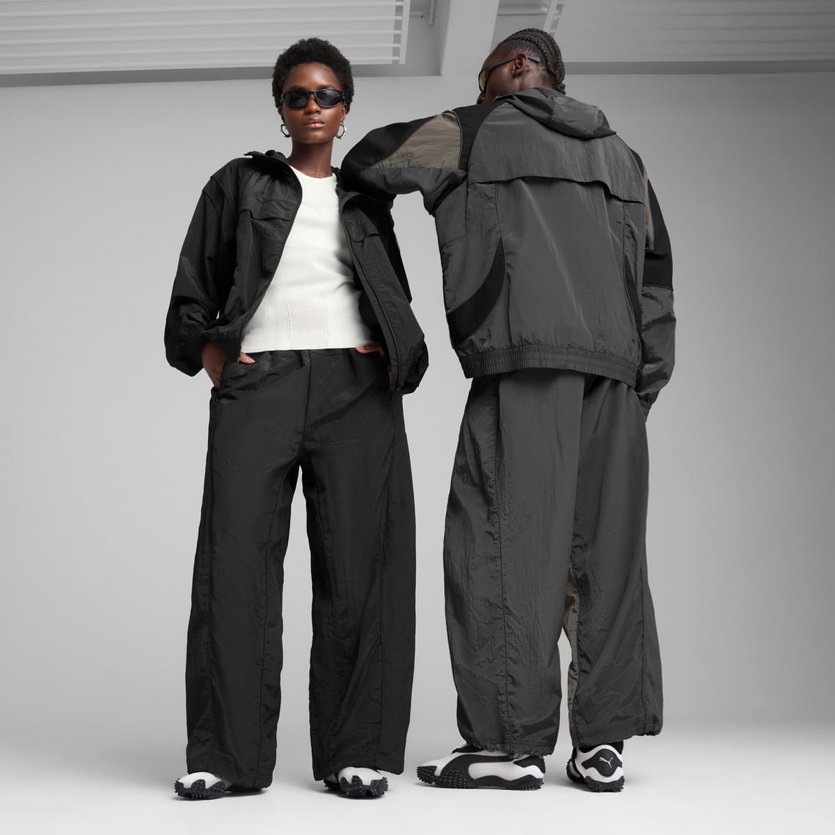 PUMA Mostro Perforated sneakers unisex, Zwart/Wit, Maat 43 thumbnail 7