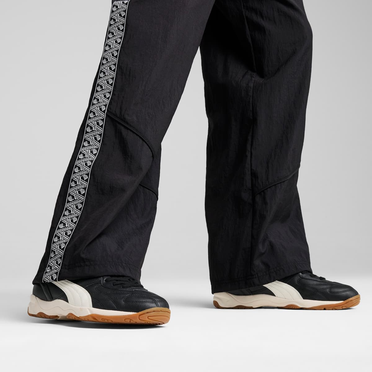 PUMA King Indoor sneakers unisex, Zwart/Wit, Maat 37 thumbnail 8