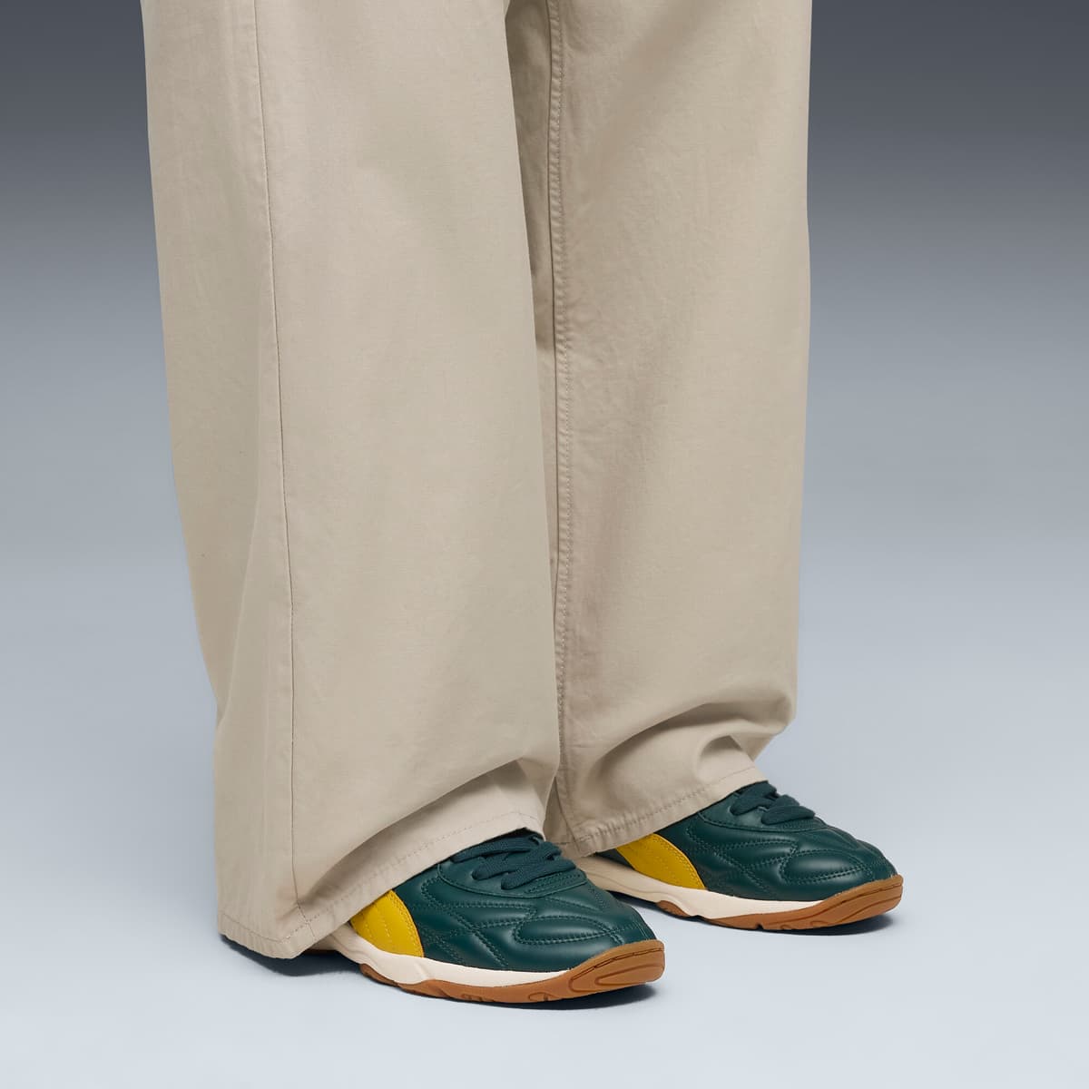 PUMA King Indoor sneakers unisex, Groen/Goud, Maat 42 thumbnail 8