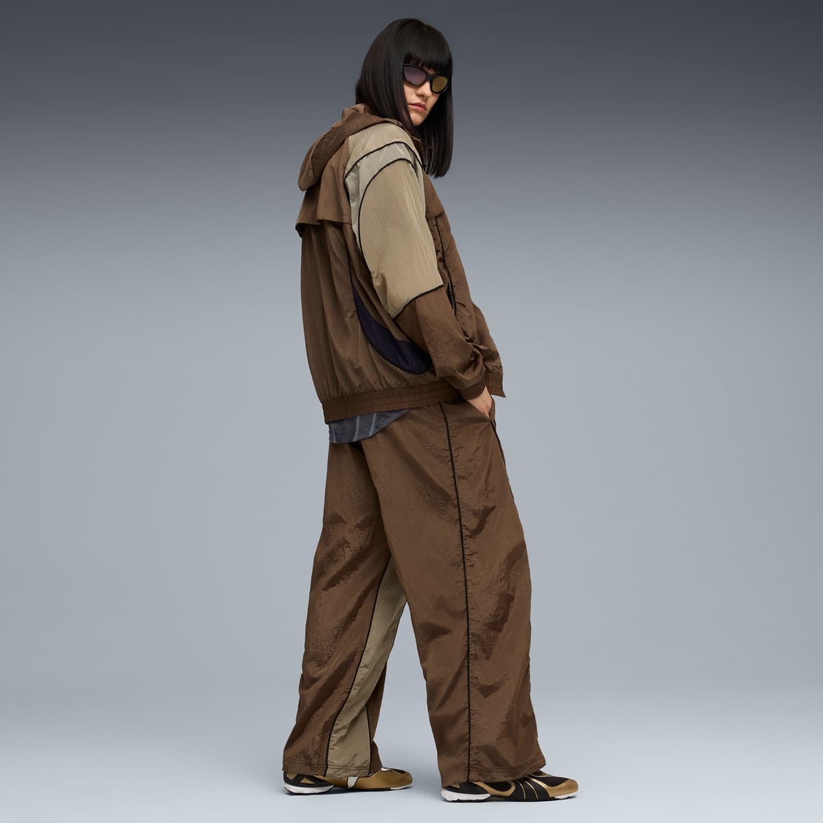 PUMA V-S1 Metallic uniseks sneakers, Zwart/Goud, Maat 47 thumbnail 9