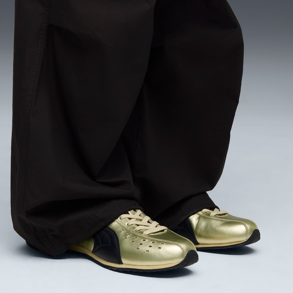 PUMA Sprint Metallic uniseks sneakers, Zwart/Goud, Maat 46 thumbnail 8