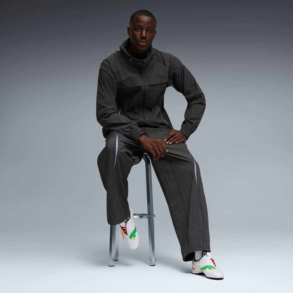 PUMA V-S1 TotalEnergies CAF Africa Cup of Nations sneakers Uniseks, Rood/Wit, Maat 37 thumbnail 7