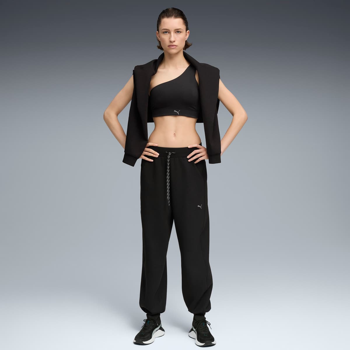 PUMA SHAPE asymmetrische bh voor Dames, Zwart, Maat S thumbnail 4