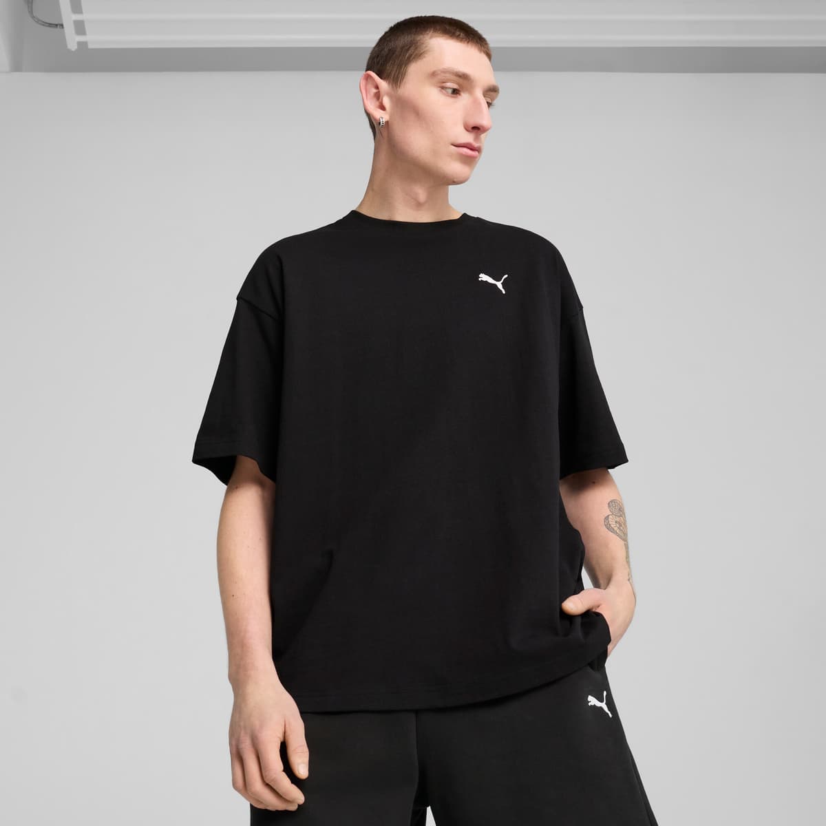 PUMA WARDROBE ESS Oversized T-shirt voor Heren, Zwart, Maat S