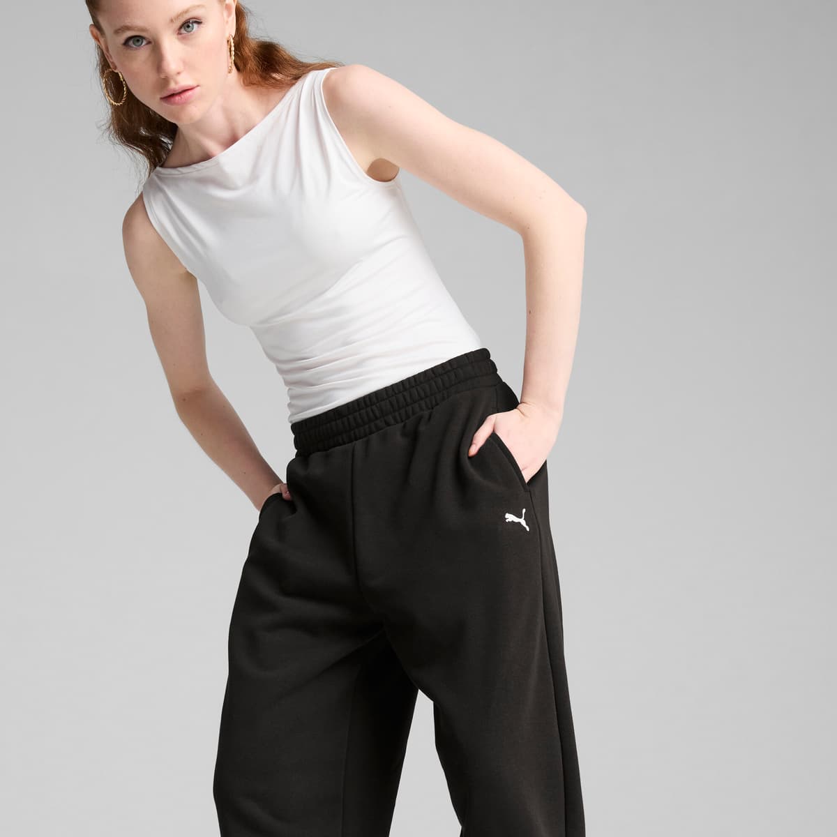 PUMA WARDROBE ESS relaxed joggingbroek voor Dames, Zwart, Maat S thumbnail 4