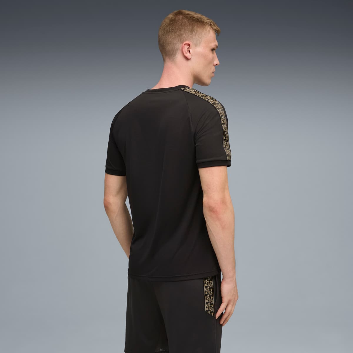 PUMA KINGtouch voetbalshirt voor Heren, Zwart/Goud, Maat XL thumbnail 3