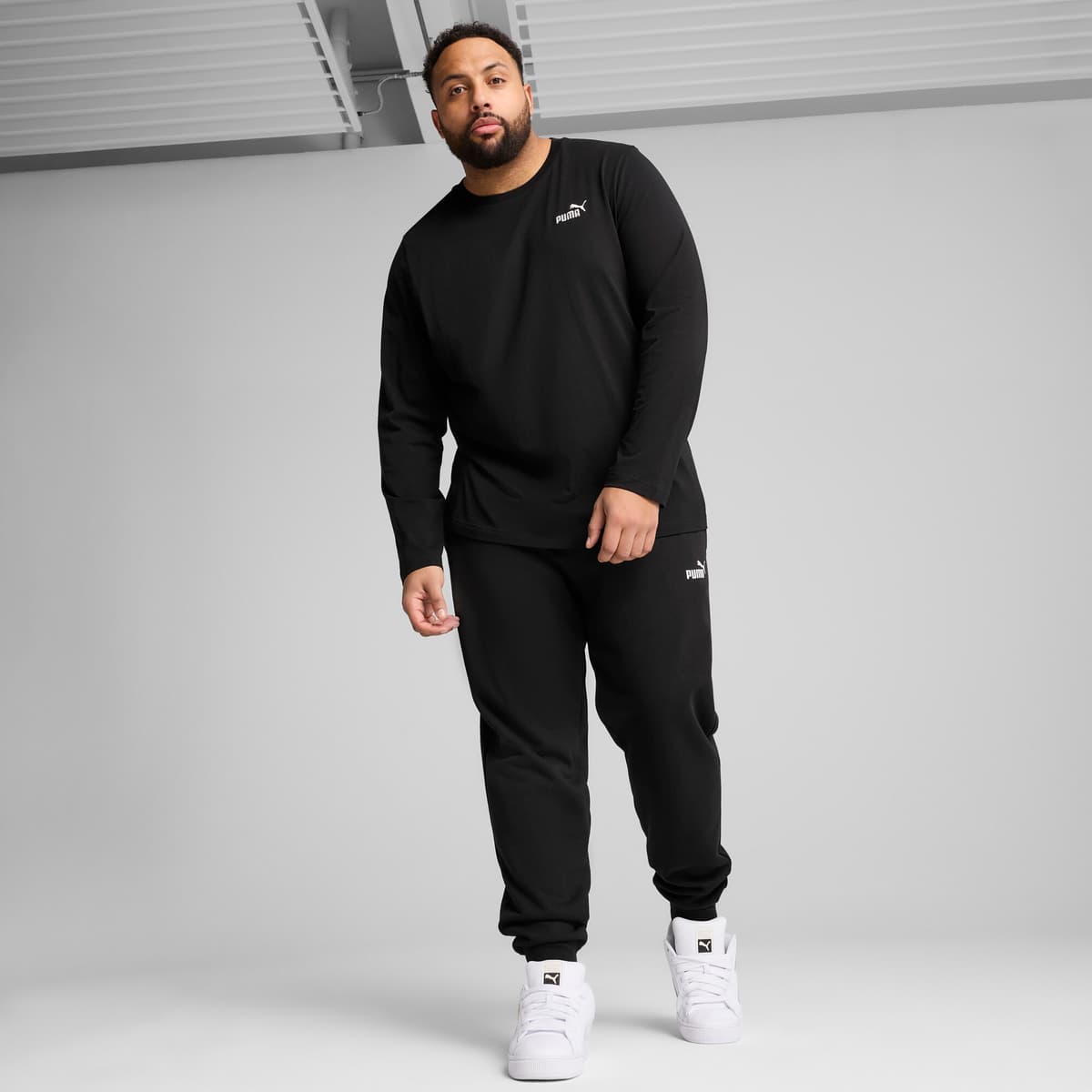 PUMA Essentials No. 1-logo T-shirt met lange mouwen voor Heren, Zwart, Maat XS thumbnail 6