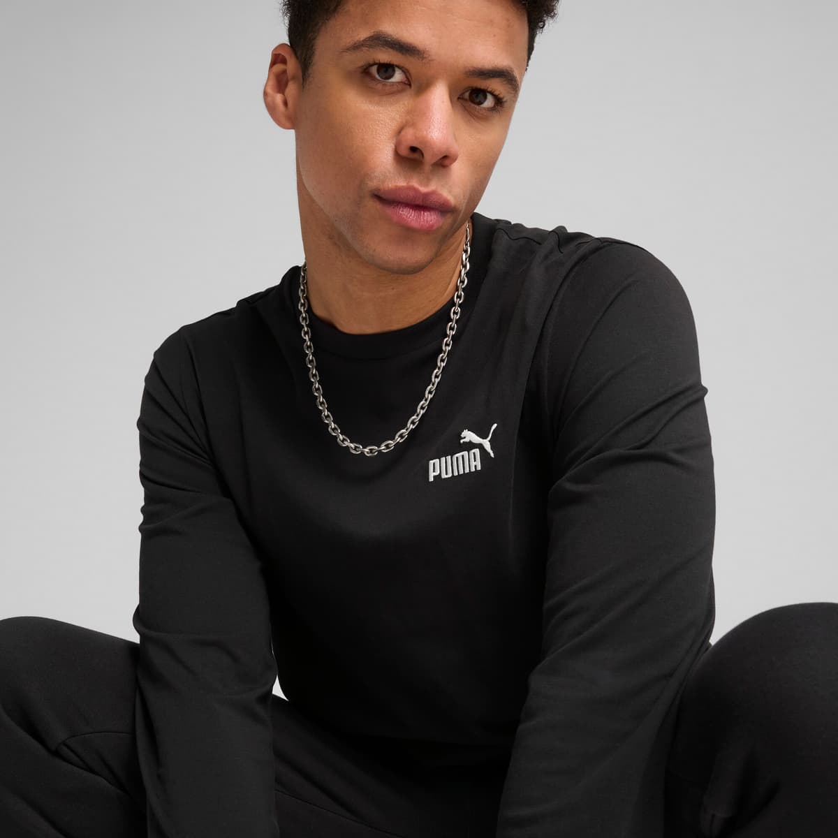 PUMA Essentials No. 1-logo T-shirt met lange mouwen voor Heren, Zwart, Maat XS thumbnail 4