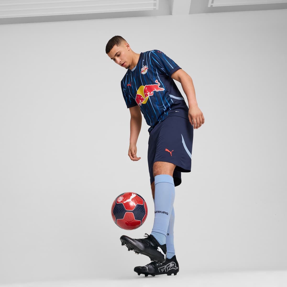 PUMA FC Rood Bull Salzburg 24/25 uitshirt voor Heren, Blauw/Rood, Maat L thumbnail 4