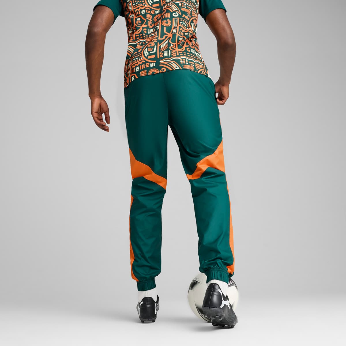 PUMA Ivoorkust 2025 geweven prematch-broek voor Heren, Oranje, Maat XS thumbnail 3