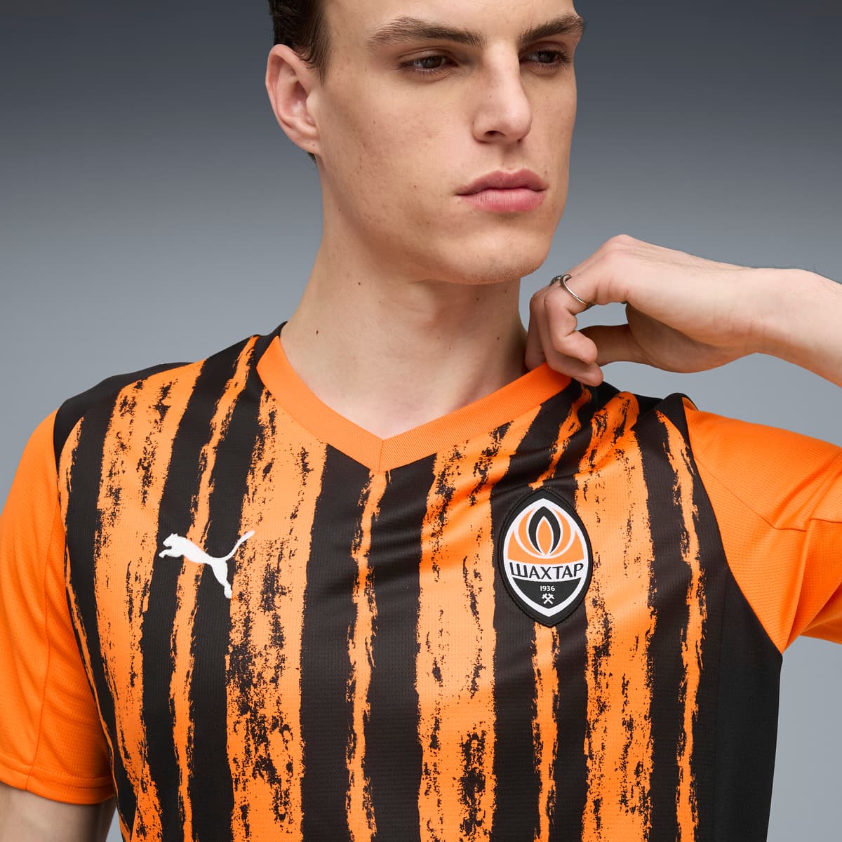 PUMA FC Shakhtar Donetsk 25/26 thuisshirt voor Heren, Zwart/Oranje, Maat XS thumbnail 5