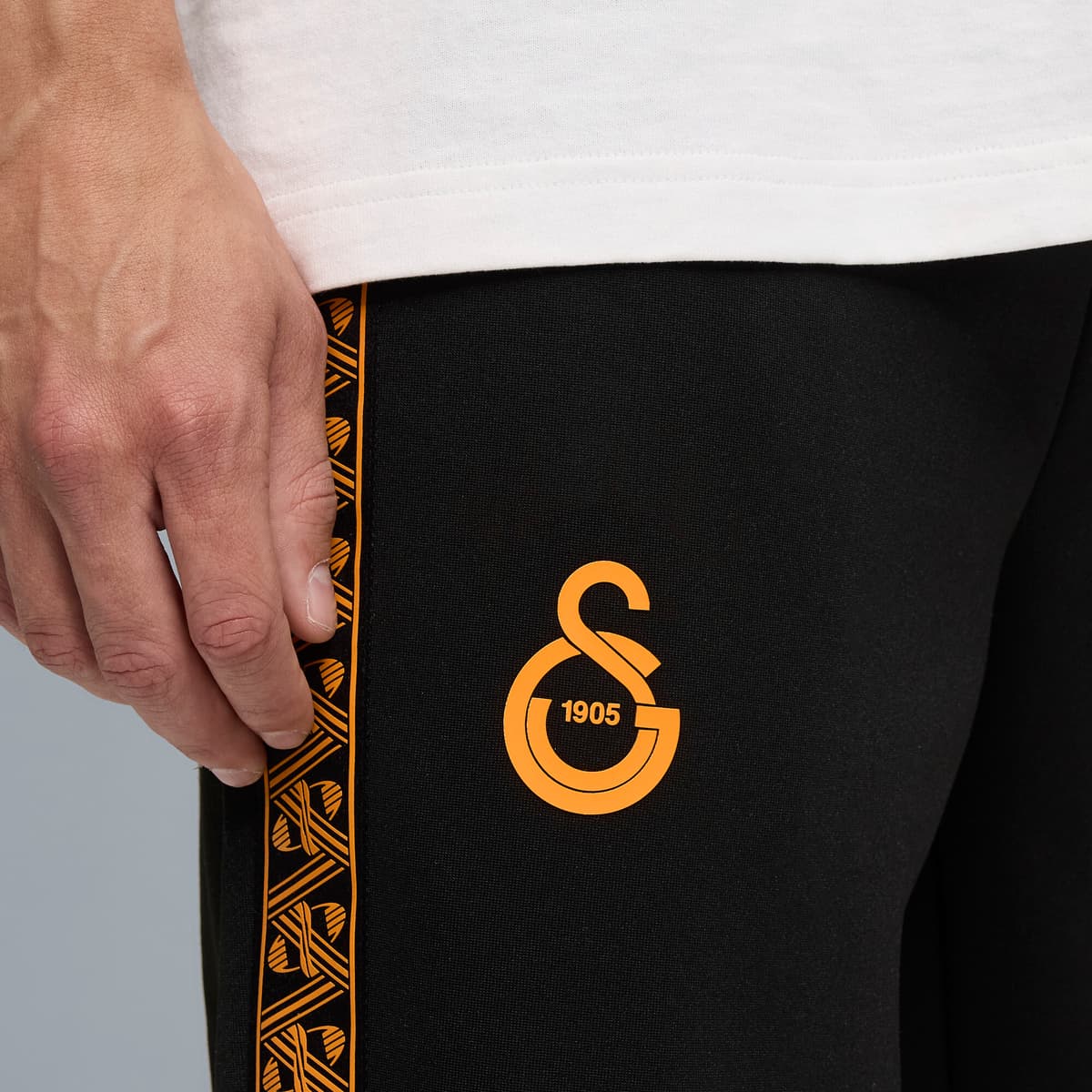 PUMA Galatasaray SK KING Anthem broek voor Heren, Zwart, Maat XXL thumbnail 2