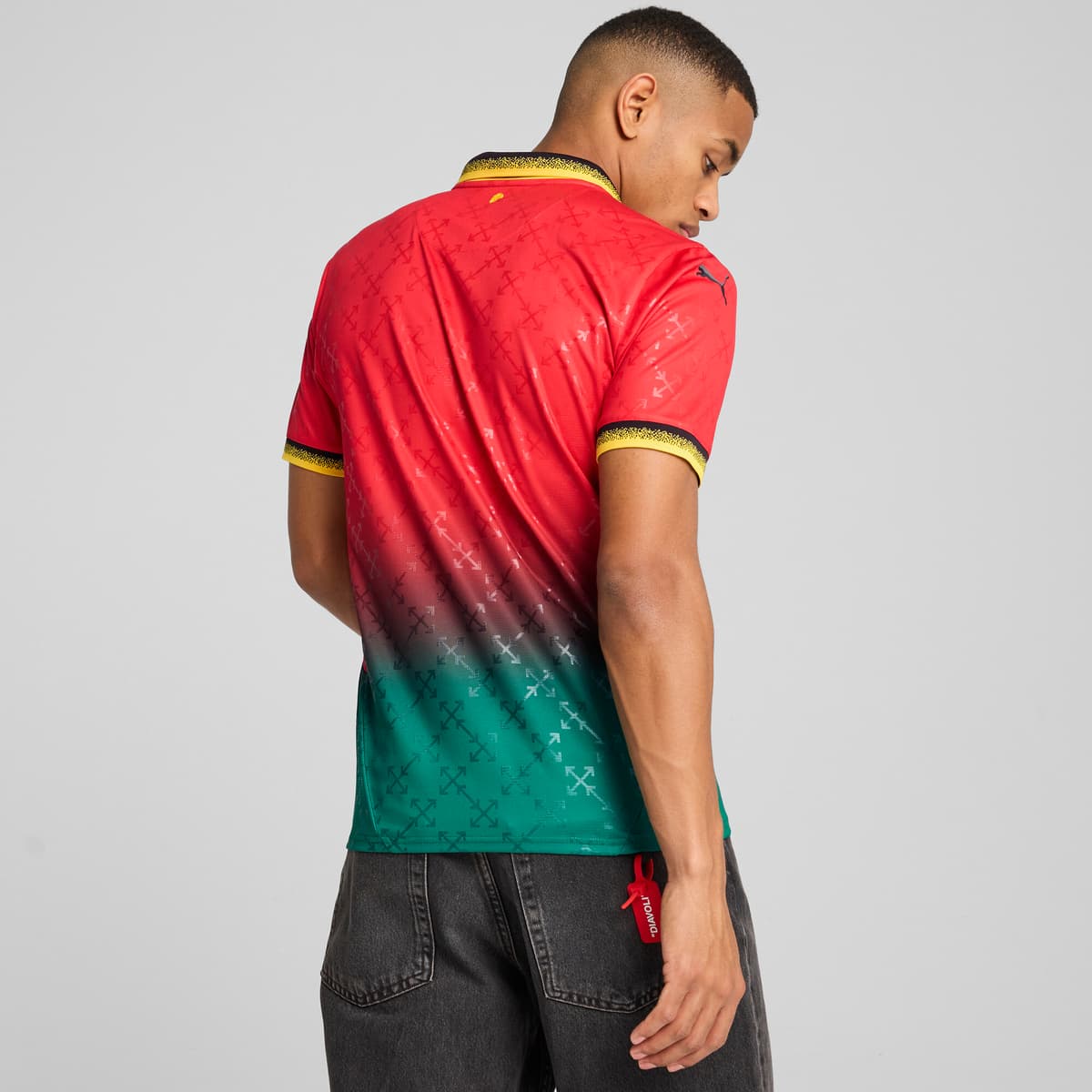 PUMA AC MILAN x OFF-Witâ¢ Replica shirt voor Heren, Zwart/Rood, Maat M thumbnail 6