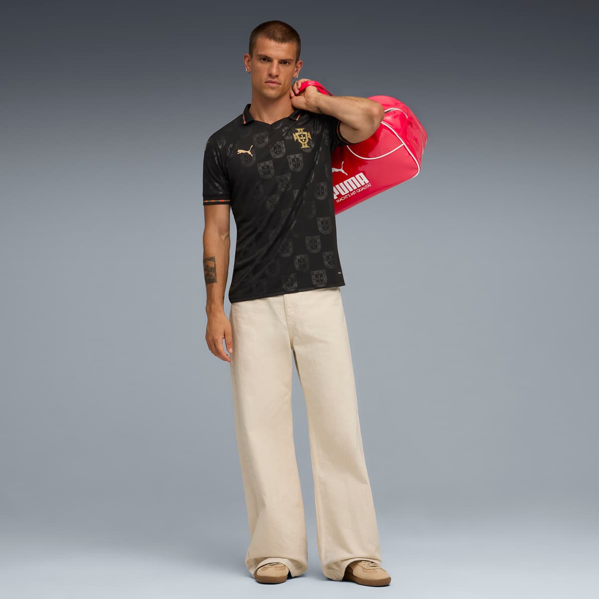 PUMA Portugal 25/26 Special Edition EusÃ©bio voetbalshirt voor Heren, Zwart/Goud, Maat M thumbnail 5