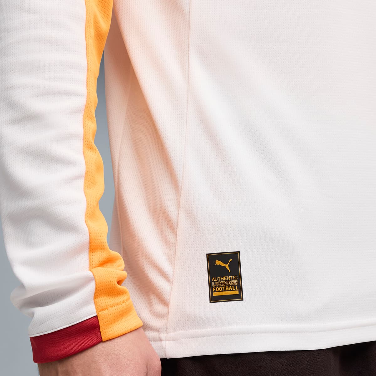 PUMA Galatasaray SK uitshirt met lange mouwen voor Heren, Wit/Oranje, Maat XS thumbnail 2