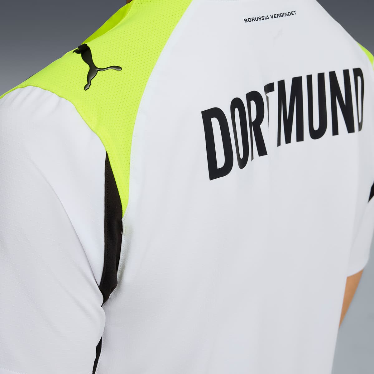 PUMA Borussia Dortmund 25/26 Authentic uitshirt voor Heren, Geel/Zilver, Maat 3XL thumbnail 3