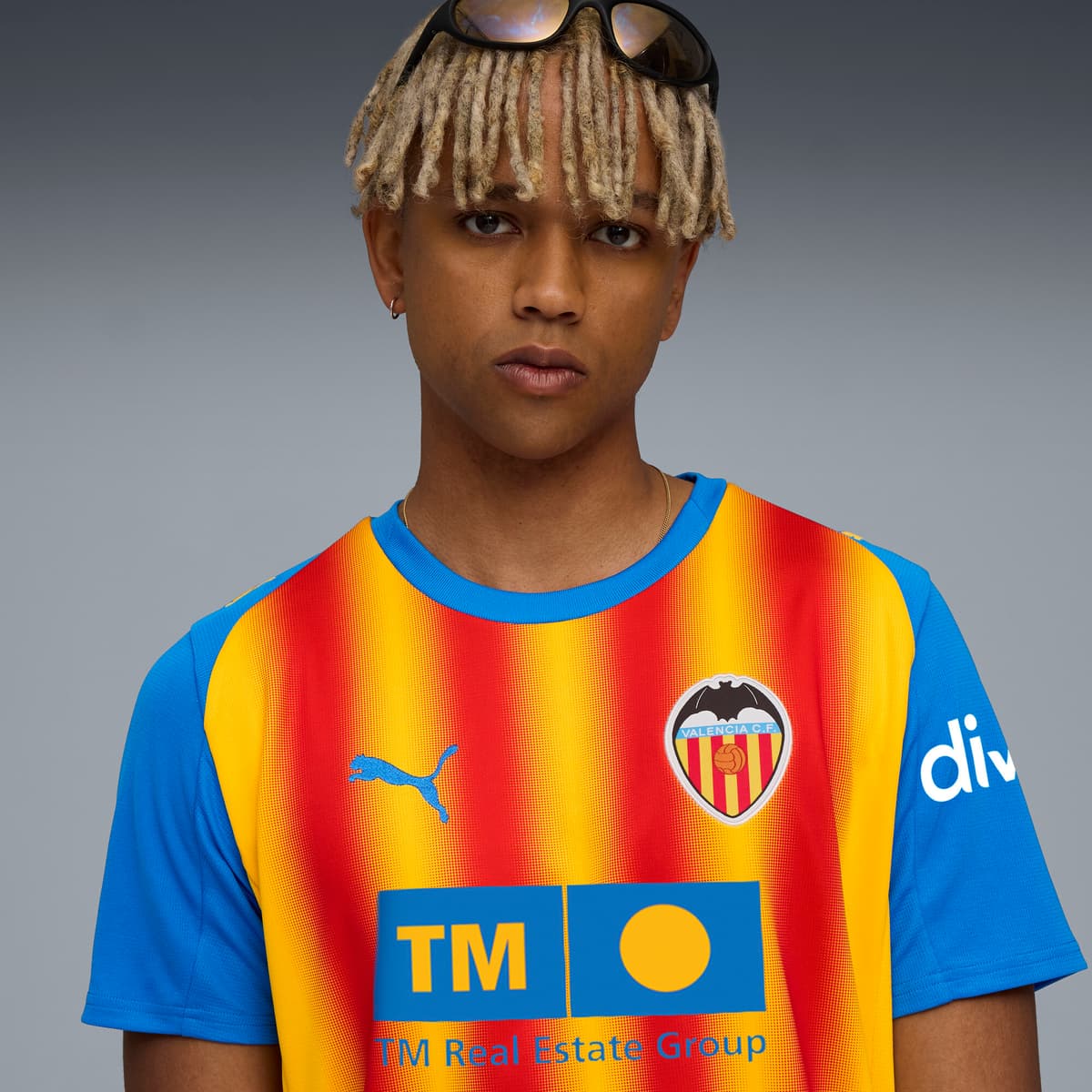 PUMA Valencia CF 25/26 derde shirt voor Heren, Rood/Geel, Maat XL thumbnail 5