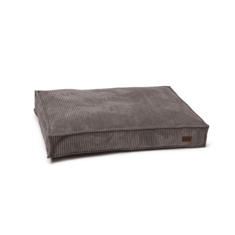 Designed by Lotte Ligkussen Ribbed Bruin 100 x 70 x 15 cm