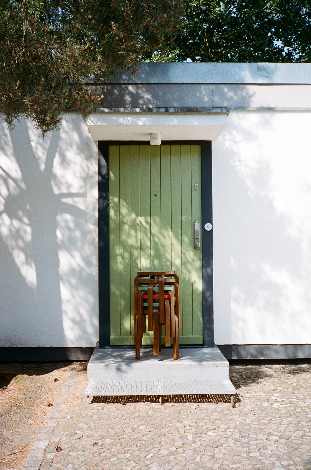 Artek E60 Kruk Walnoot thumbnail 3