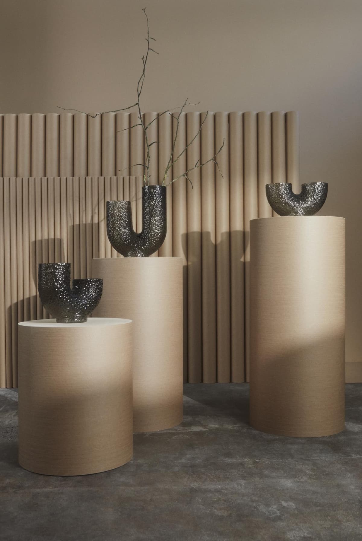 AYTM Arura Vaas Small Zwart thumbnail 4