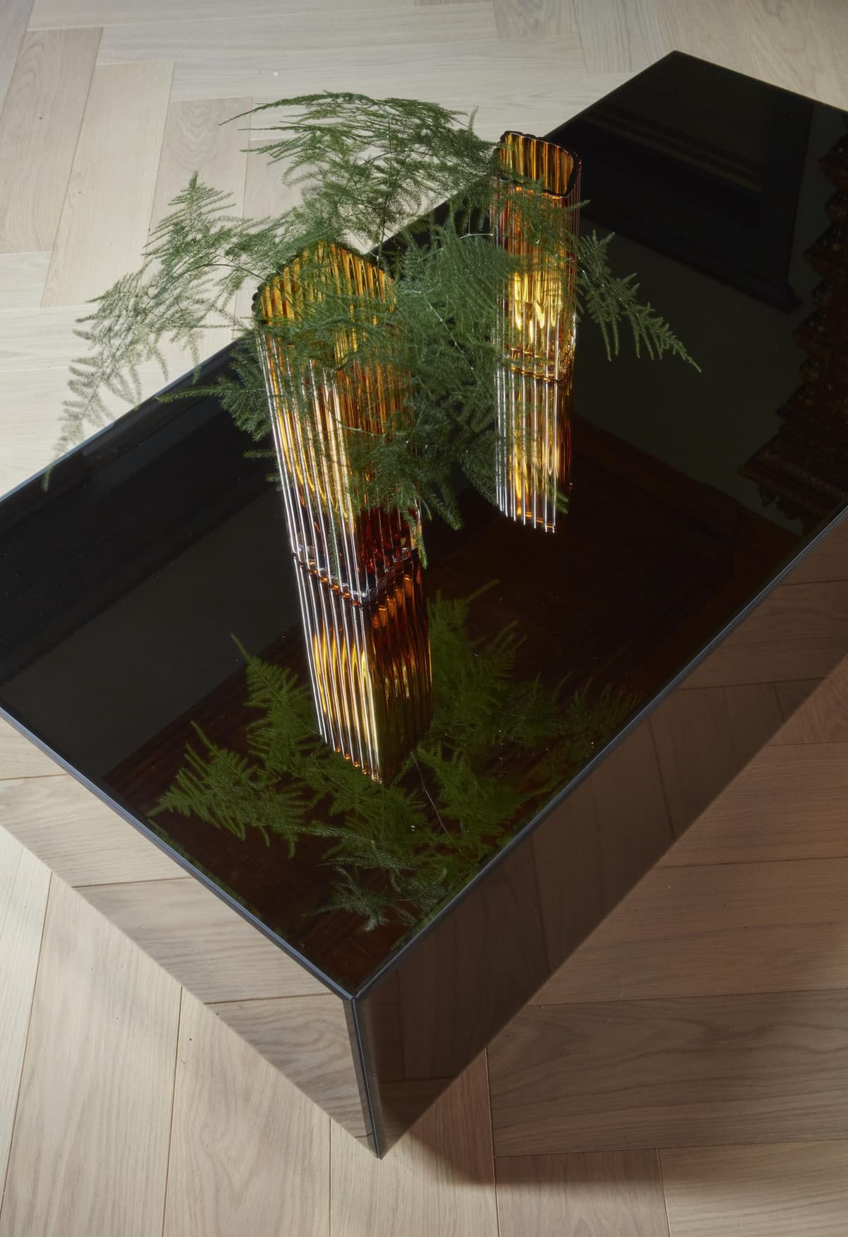 AYTM Folium Vaas Small Amber thumbnail 2