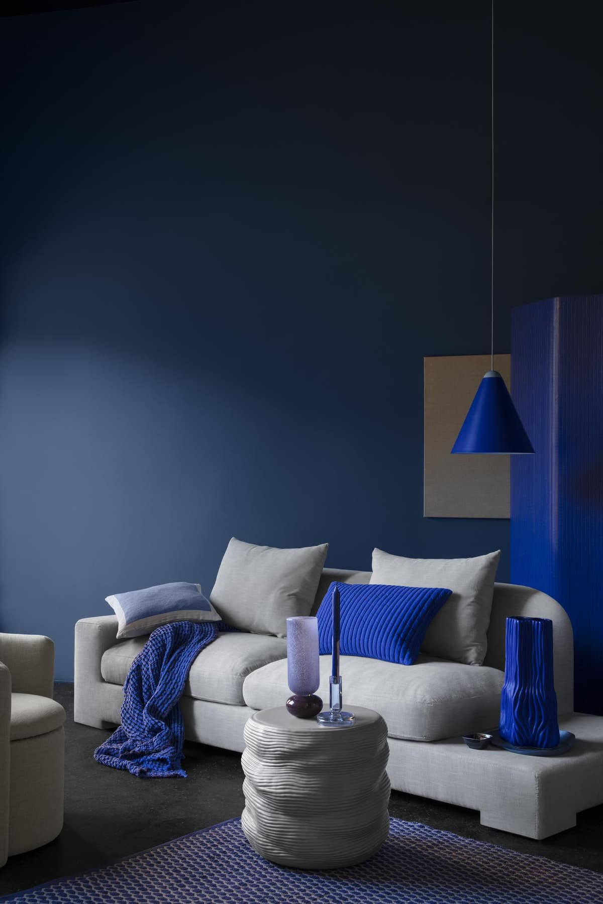 Broste Copenhagen Magny Vaas Medium Dark Blue thumbnail 4