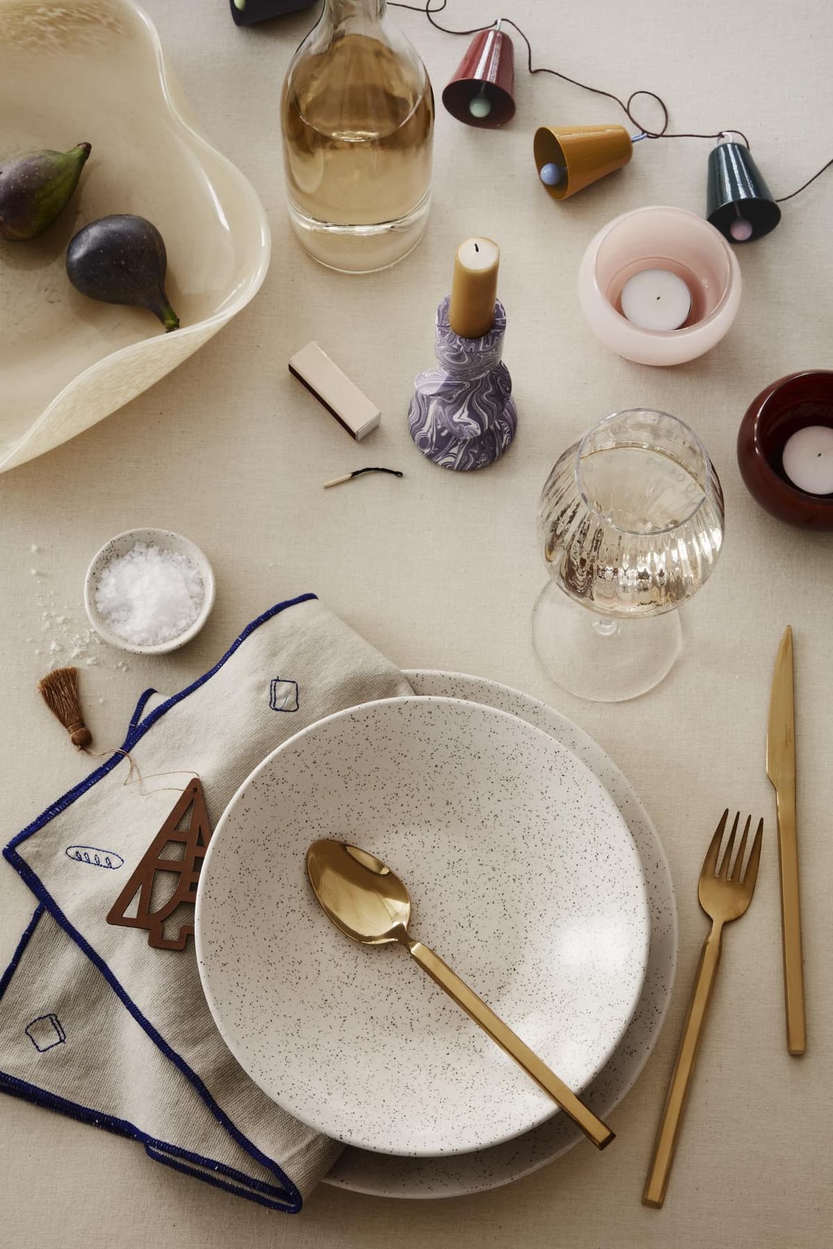 Broste Copenhagen Twist Kandelaar Intense Blue thumbnail 4