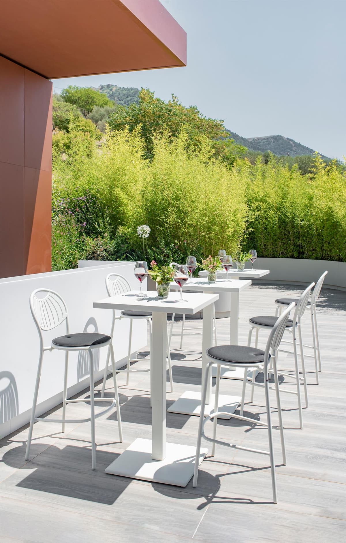 Emu Coupole Barkruk Green thumbnail 3