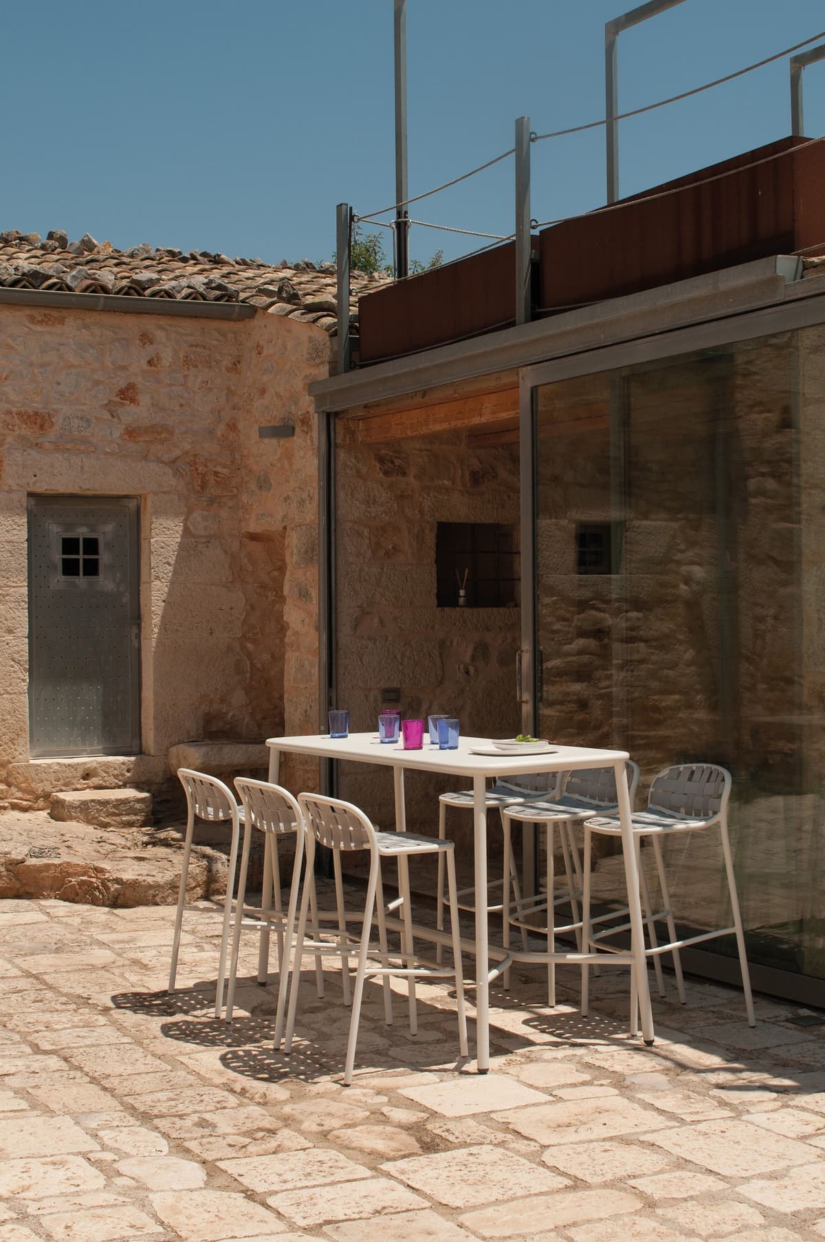 Emu Yard Stool Barkruk Black/grey thumbnail 4