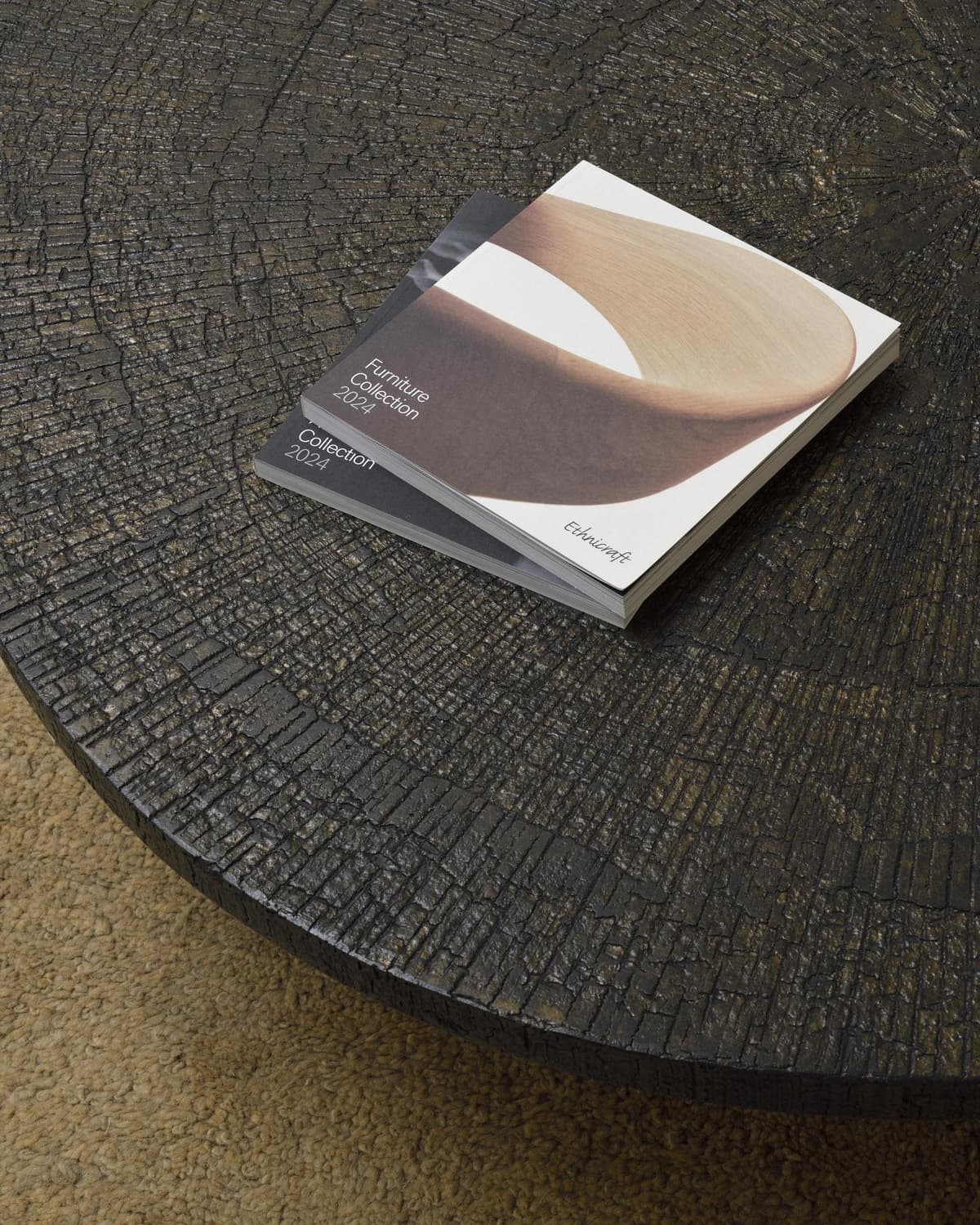 Ethnicraft Slice Large Salontafel 138x123 thumbnail 3