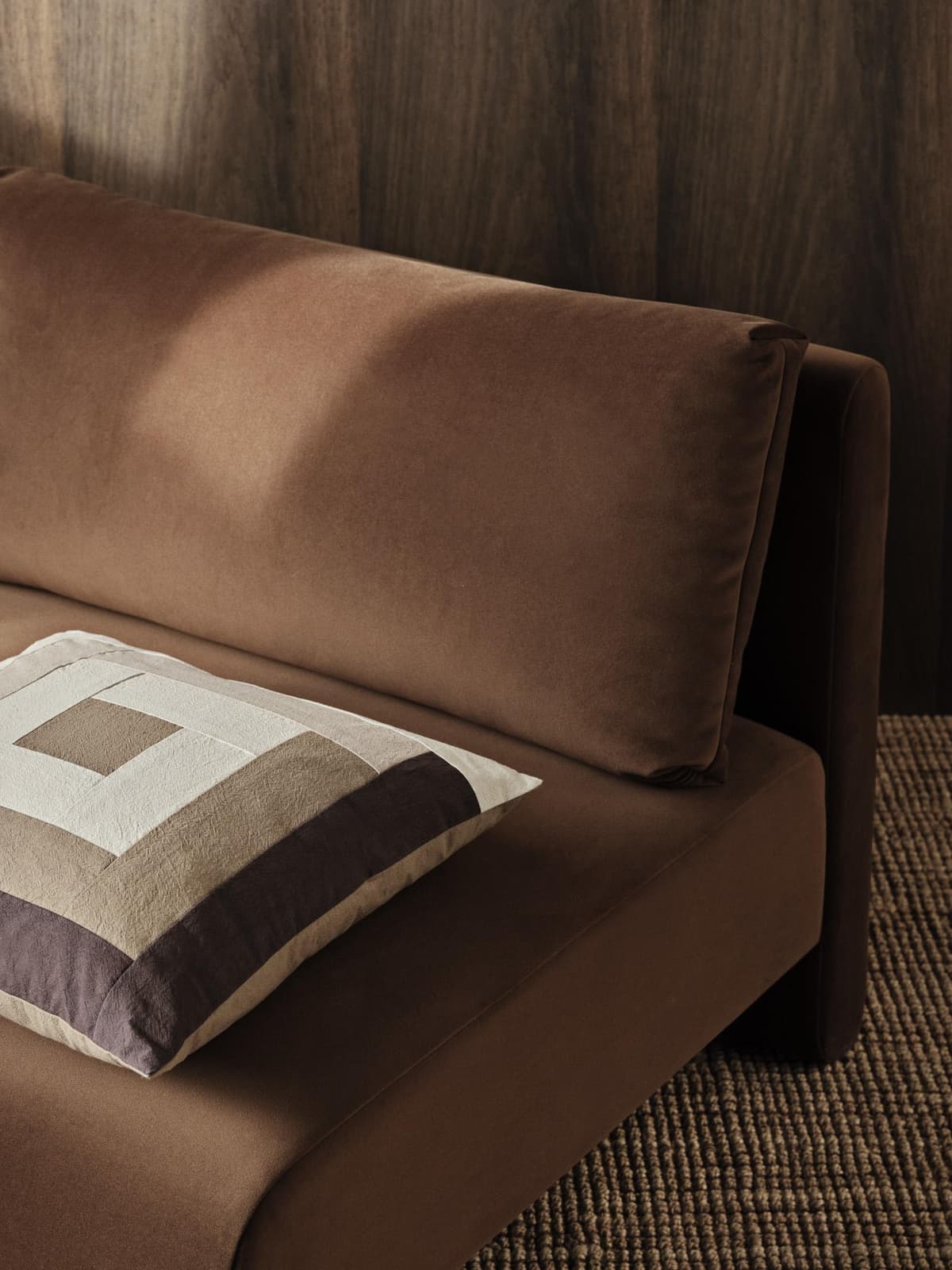 Ferm Living Border Patchwork Kussen 50x50 Dark Sage/Red Brown thumbnail 2