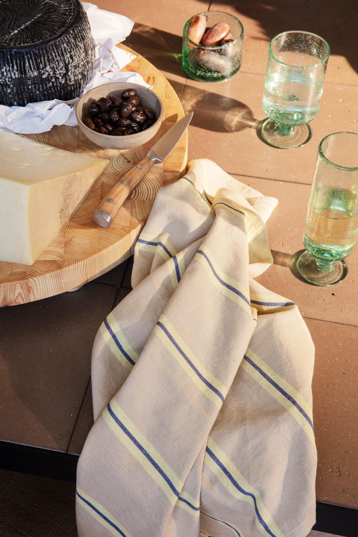 Ferm Living Oli Champagneglas Recycled Clear thumbnail 3