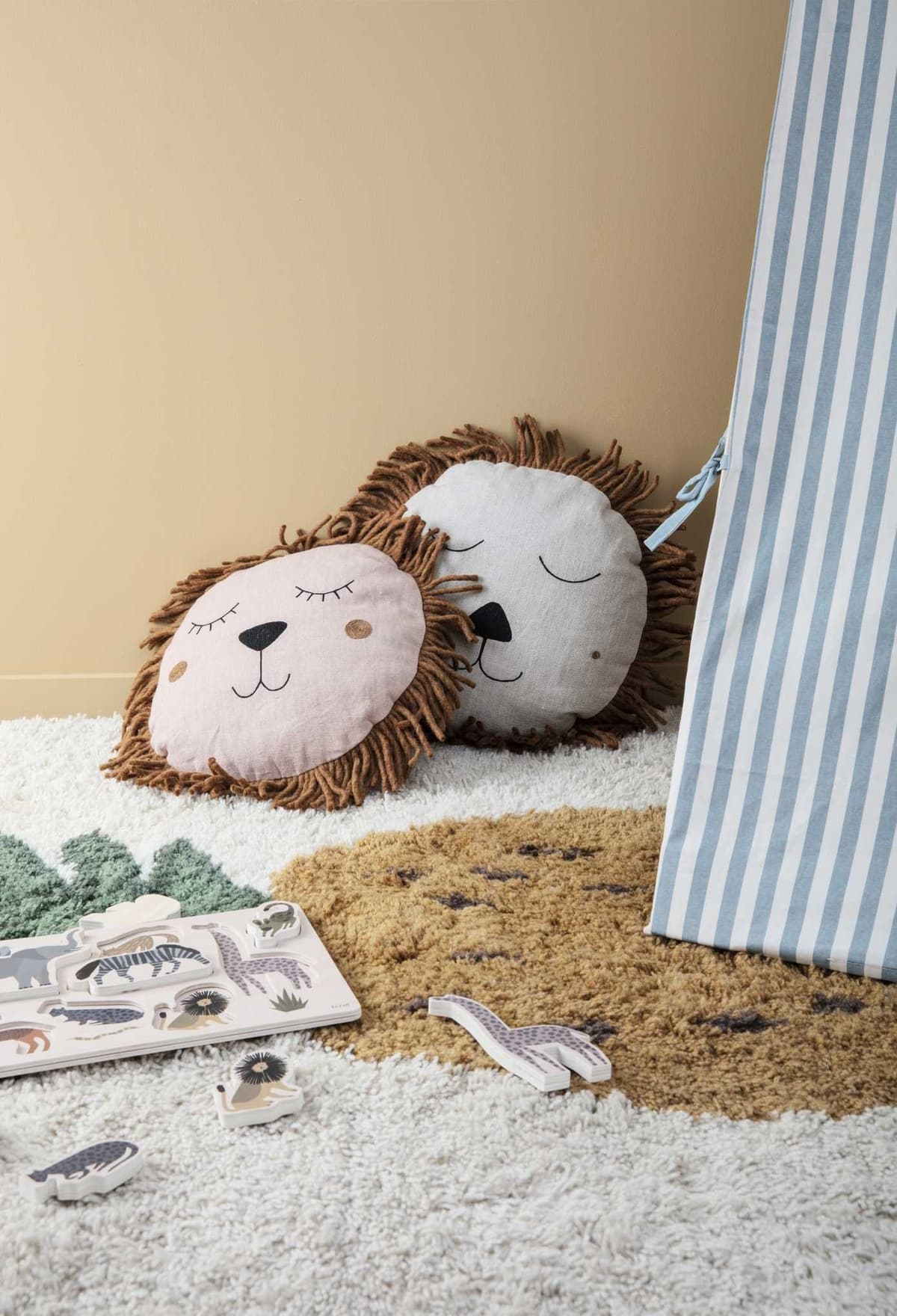 Ferm Living Safari Lion Kussen Natural thumbnail 2