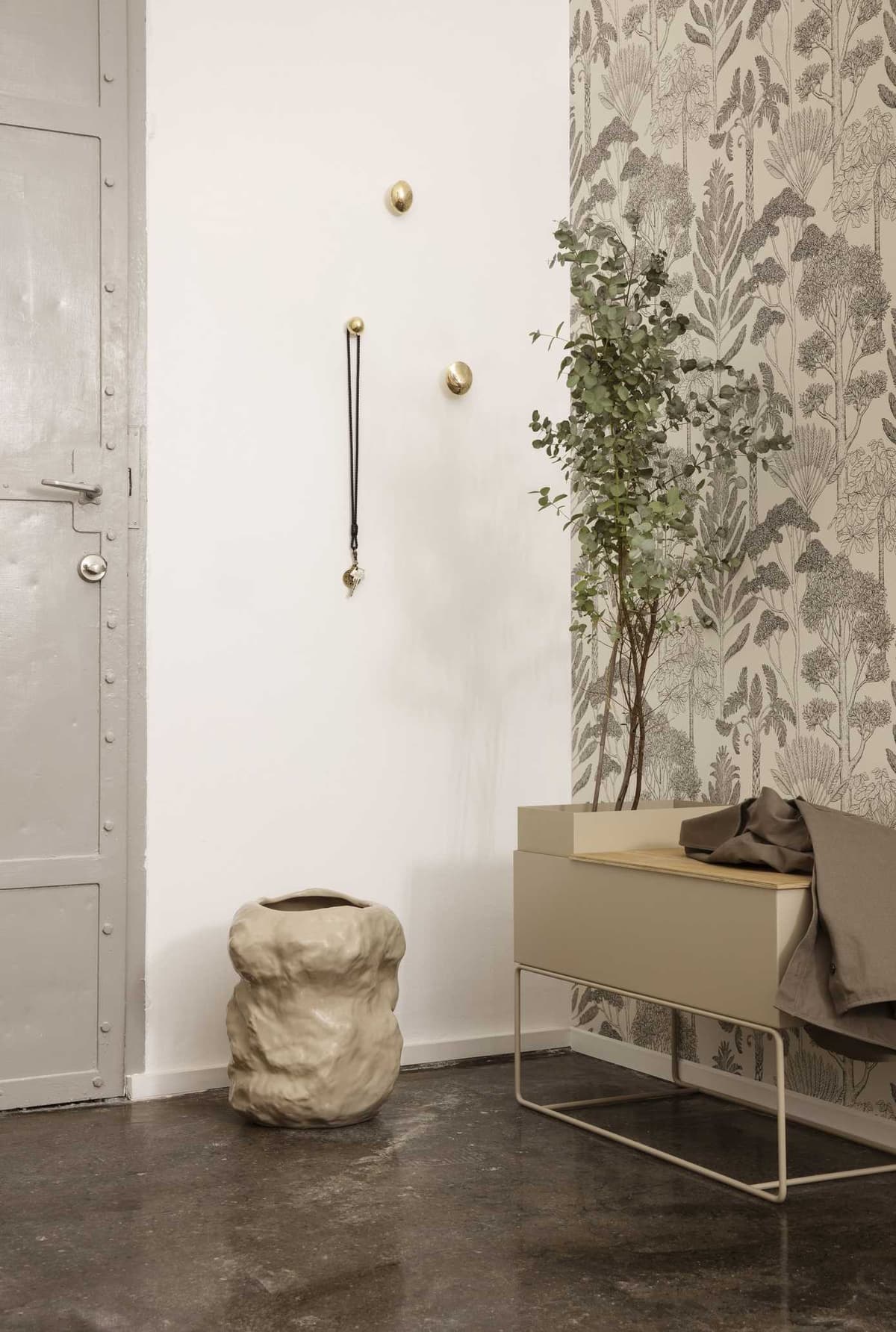 Ferm Living Mushroom Haak Black Brass thumbnail 3