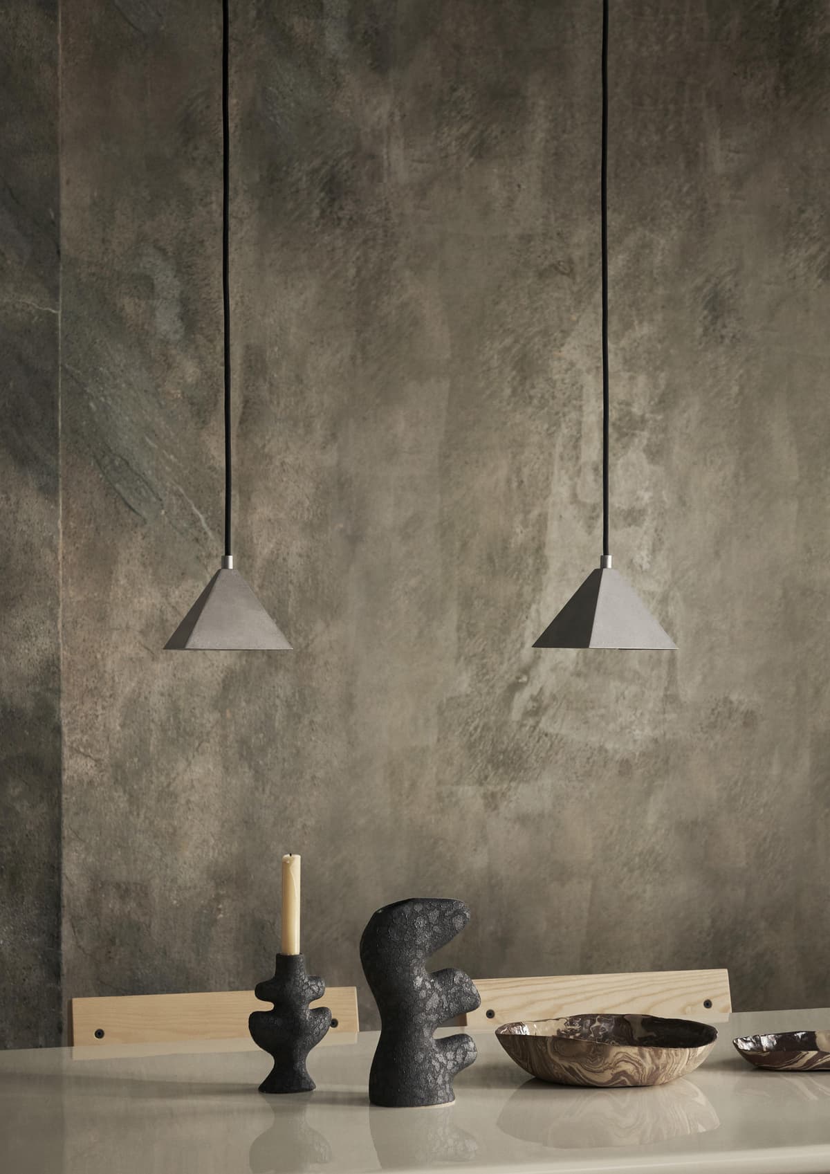 Ferm Living Yara Vaas S Rustic Iron thumbnail 4