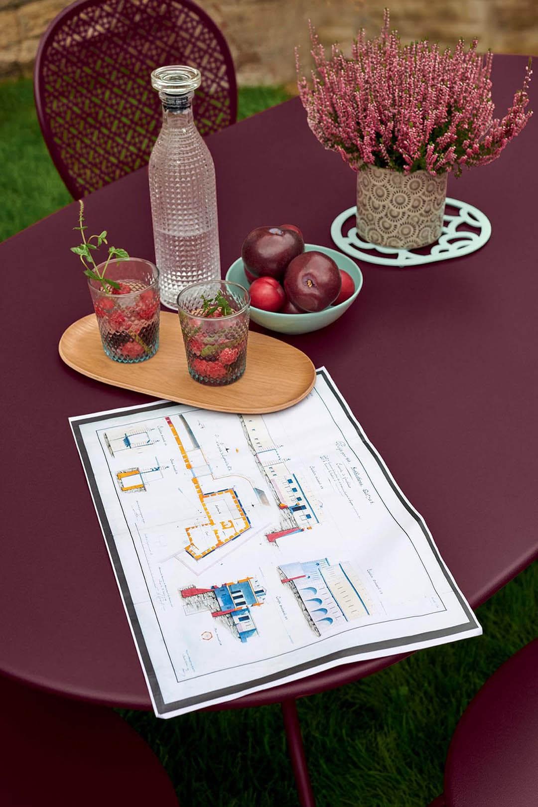 Fermob Lorette Tuintafel 160x90 Chili thumbnail 4